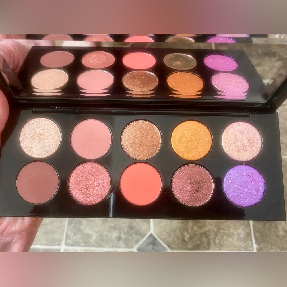 Pat McGrath Mothership IX Huetopian Dream